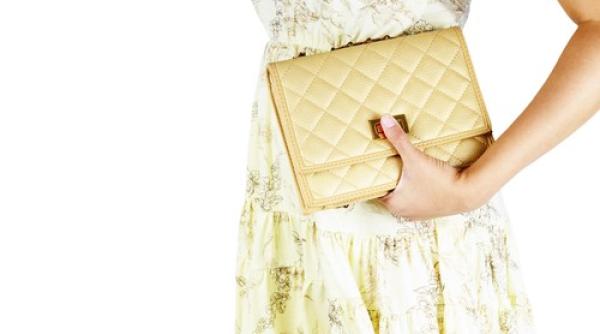 geanta din piele de om cat costa confectionarea ei