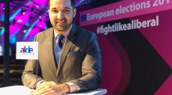 alde europarlamentare tudor tim ionescu primul candidat care da cartile pe fata de ce separat de psd