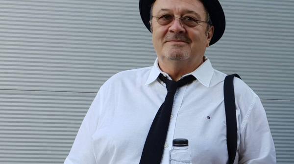 baniciu tine concert in sufragerie au loc doar 20 de spectatori