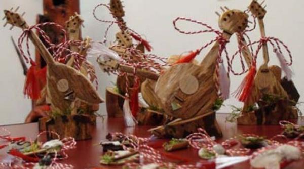 coada pentru martisoare vremea a fost in acest an de partea vanzatorilor