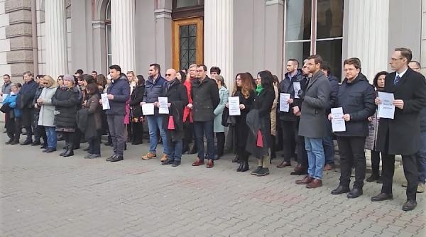 gorj procurorii vor purta banderole albe