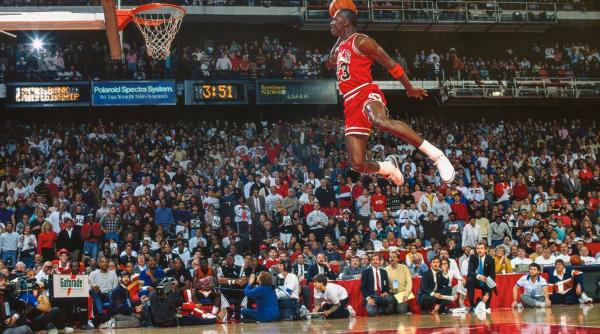 michael jordan depasit in clasamentul marcatorilor