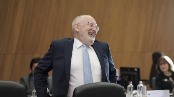 borza timmermans a castigat milioane din lobby cat o fi scos din lectiile de moralitate pentru romania