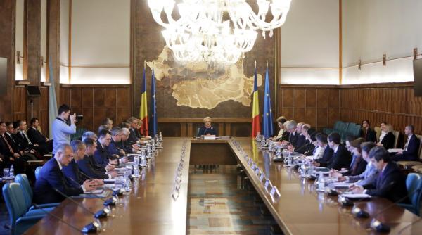 ministru din guvernul romaniei din nou tatic
