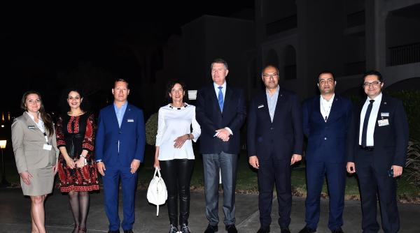 adina buzatu despre tinuta lui carmen iohannis ce spune despre dancila plumb shhaideh