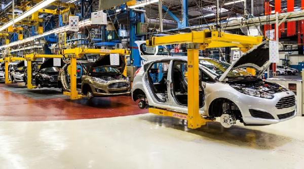 ford recompensa de milioane de dolari