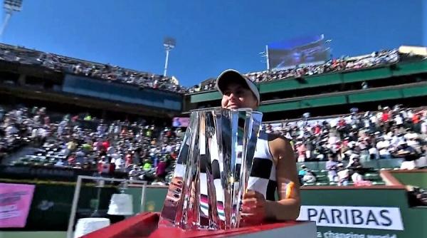 simona halep clasament wta campioana noastra coboara un loc