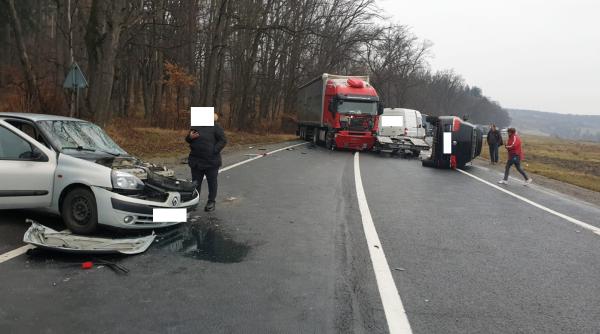 trafic blocat pe dn1 opt autoturisme implicate intr un accident grav