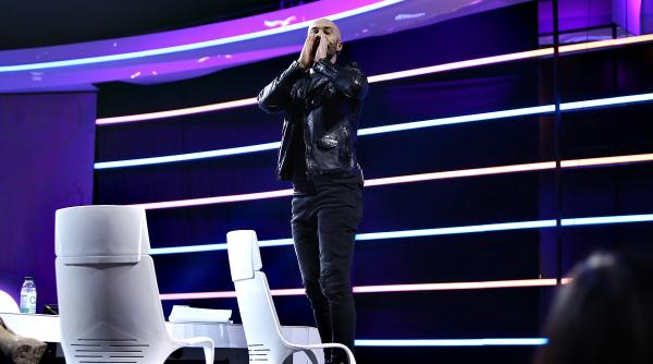 iumor mihai bendeac scos din sarite niste porcarii daca vreti sa mai urcati pe scena