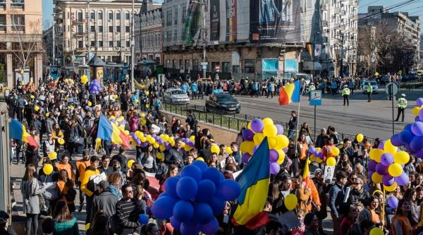 iasi peste 8 000 de persoane au participat la marsul pentru viata