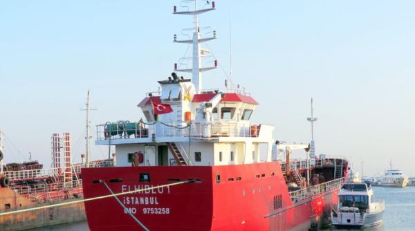 alerta o nava comerciala a fost deturnata in marea mediterana