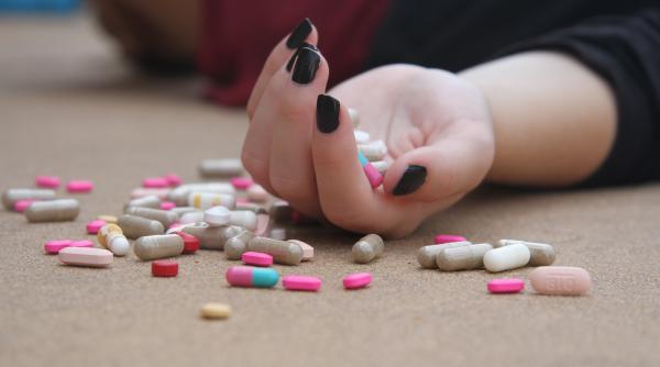 autoritati sunt elevi care consuma droguri in majoritatea liceelor