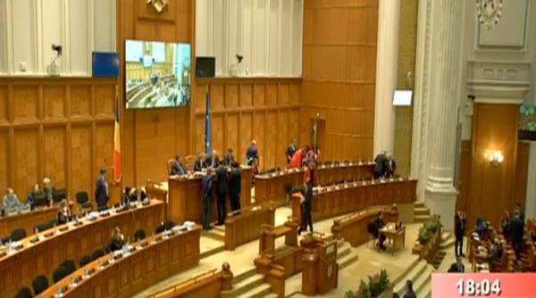 sedinta solemna pe 2 aprilie in parlament
