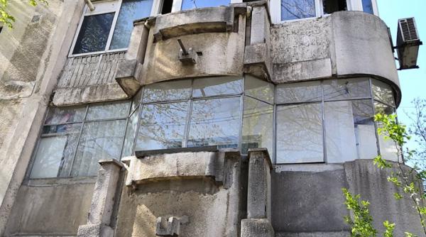 incendiu puternic in capitala o persoana a murit