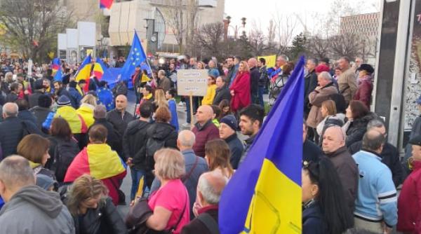 protest piata universitatii ce nu se vede la tv