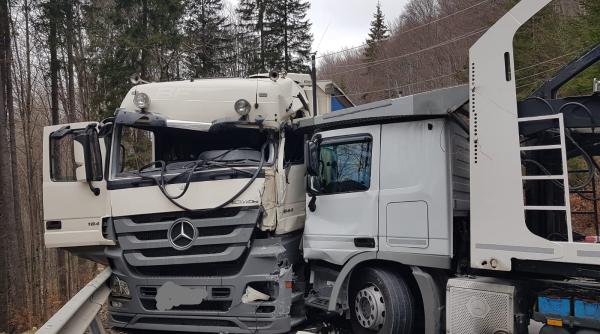accident grav doua camioane s au ciocnit pe dn1a trafic blocat