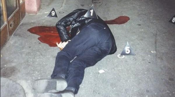 patru ofiteri de informatii au fost condamnati la inchisoare pentru uciderea unui ziarist incomod