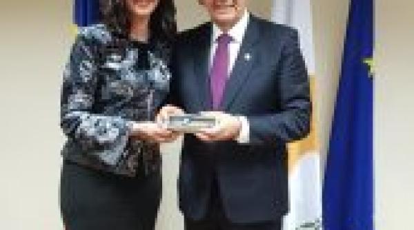 natalia intotero  discutii cu comisarul prezidential pentru diaspora si afaceri umanitare din cipru
