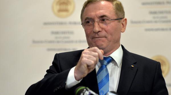 augustin lazar gafa in conferinta de presa din data de 9 aprilie