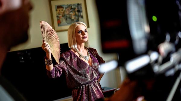 jojo da lovitura dupa asia express