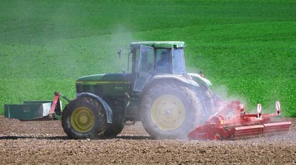 micii fermieri protejati impotriva practicilor comerciale neloiale printr o directiva ue aprobata azi