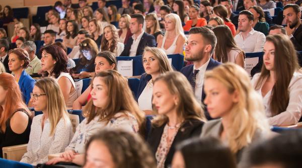 guvern lansarea programului oficial de internship editia 2019