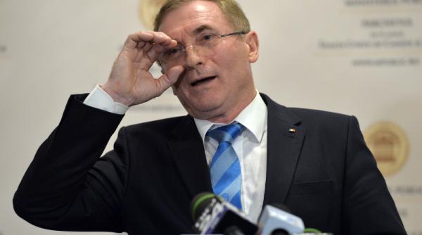 augustin lazar premiat de grupul pentru dialog social