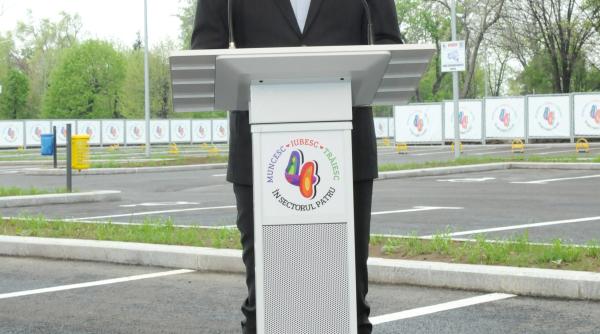 locuri de parcare sector 4 au fost distribuite primele blocatoare pentru cei care au loc de parcare de resedinta