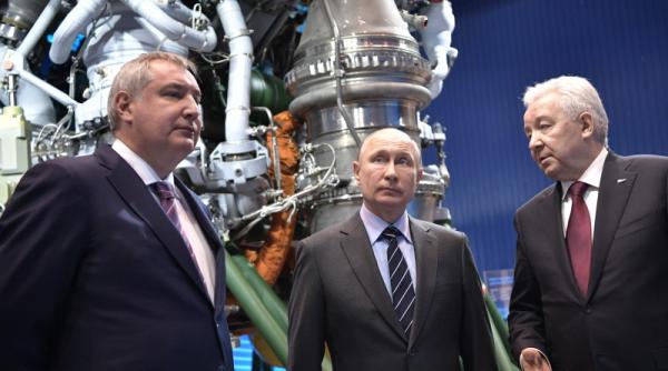 cat castiga putin comparativ cu iohannis