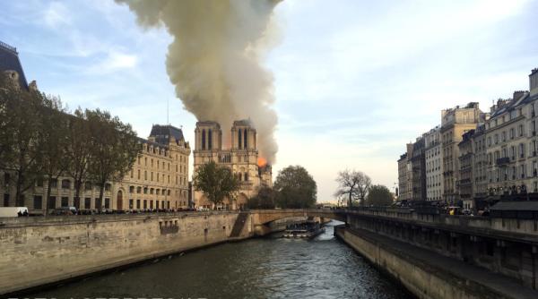 notre dame intamplare socanta povestita de un preot roman au ingenuncheat jenati