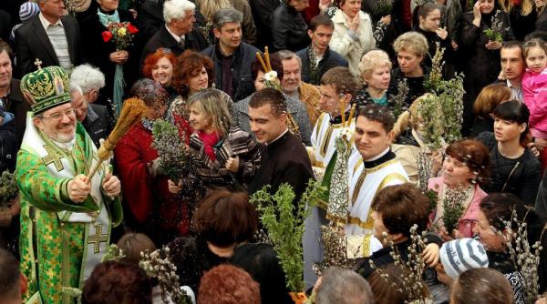 florii 2019 traditii si obiceiuri ce trebuie sa faca fetele nemaritate in aceasta zi