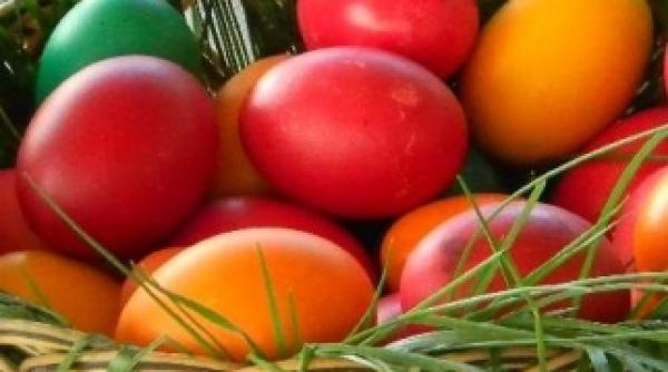 paste catolic 2019 traditii si obiceiuri ce semnifica obiceiul stropitului