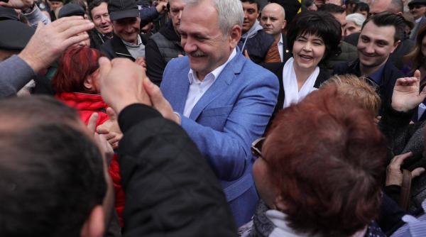 miting psd la iasi liviu dragnea intampinat cu muzica de fanfara si aplauzele multimii