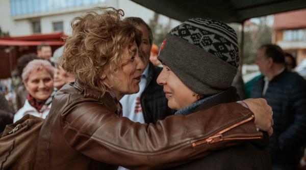 carmen avram asta mi au spus m a emotionat sa vad cat de nedreptatiti sunt in tara lor