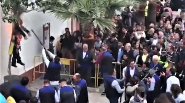 papusa puigdemont executata reactie din guvernul spaniei