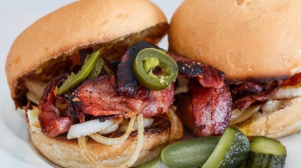 de ce mancam desi nu ne este foame circuitul din creier vinovat