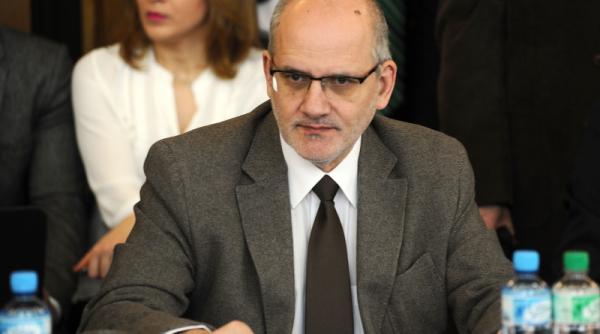 directorul cnair catre constructorul de pe dn 73  daca nu va apucati de treaba  reziliem contractul