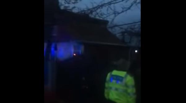 politisti atacati cu topoare in noaptea de inviere cine stie ce politist mai ingropam video