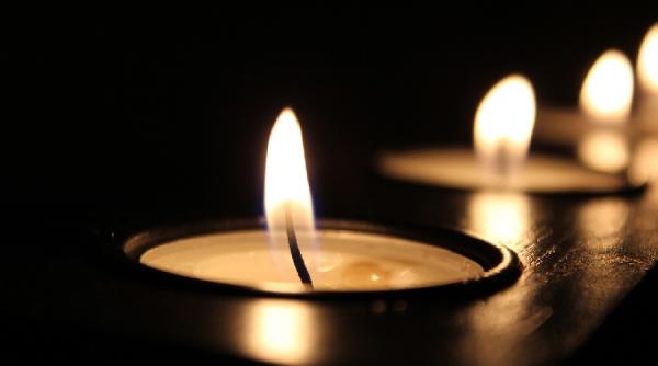 ilinca vandici la inmormantarea lui razvan ciobanu plangand a spus ca