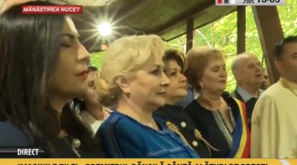 izvorul tamaduirii viorica dancila si rovana plumb la slujba de la manastirea nucet