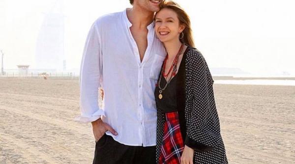 adela popescu prima fotografie de la botezul celui de al doilea copil