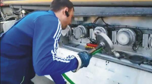 canalul dunare marea neagra prins in timp ce fura 270 de litri motorina de la un remorcher impingator