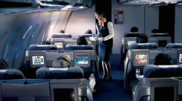 mitul fals care te poate costa viata rostul mastii de oxigen din avion