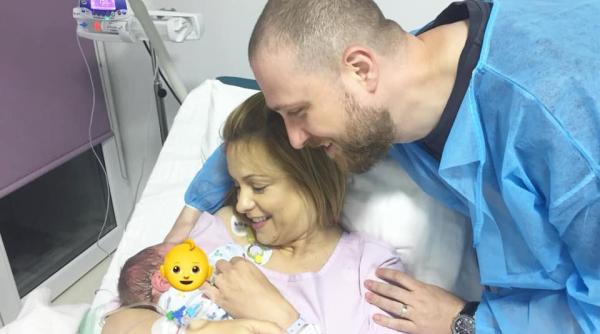 simona gherghe a nascut chiar daca e micut baietelul nostru e puternic