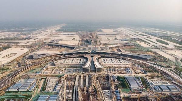 un nou aeroport gigant aproape finalizat la beijing
