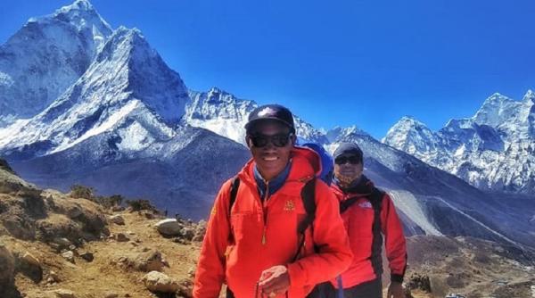 nepalezul kami rita record impresionant de ascensiuni pe everest