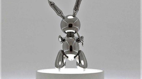 sculptura a artistului american jeff koons vanduta pentru o suma record