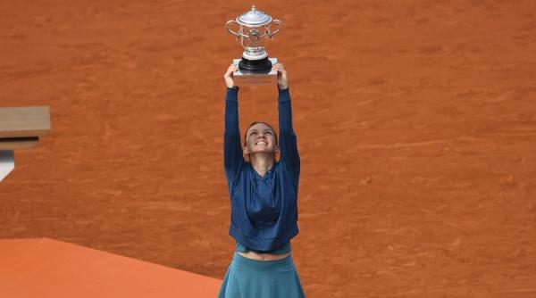 cine va ridica trofeul roland garros dupa simona halep analiza