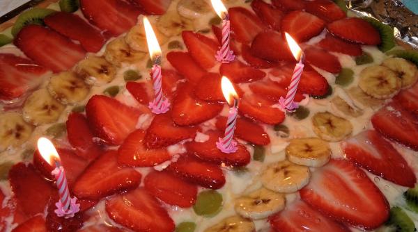 sfintii constantin si elena tort surpriza pentru sarbatoriti cum se pregateste