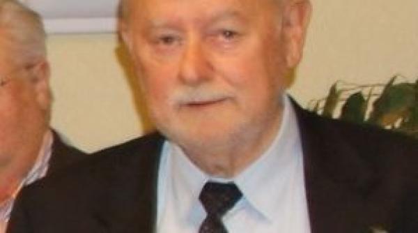 un primar vrea sa salveze scolile cu viagra